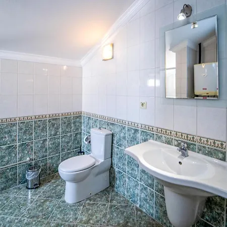 Seaside Residence, Hancer, Denize Sifir 4 Yatak Odali, 8 Kisilik ,ortak Havuzlu Villa, *