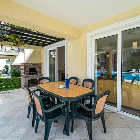 Villa Seaside Residence, Hancer, Denize Sifir 4 Yatak Odali, 8 Kisilik ,ortak Havuzlu Villa, *